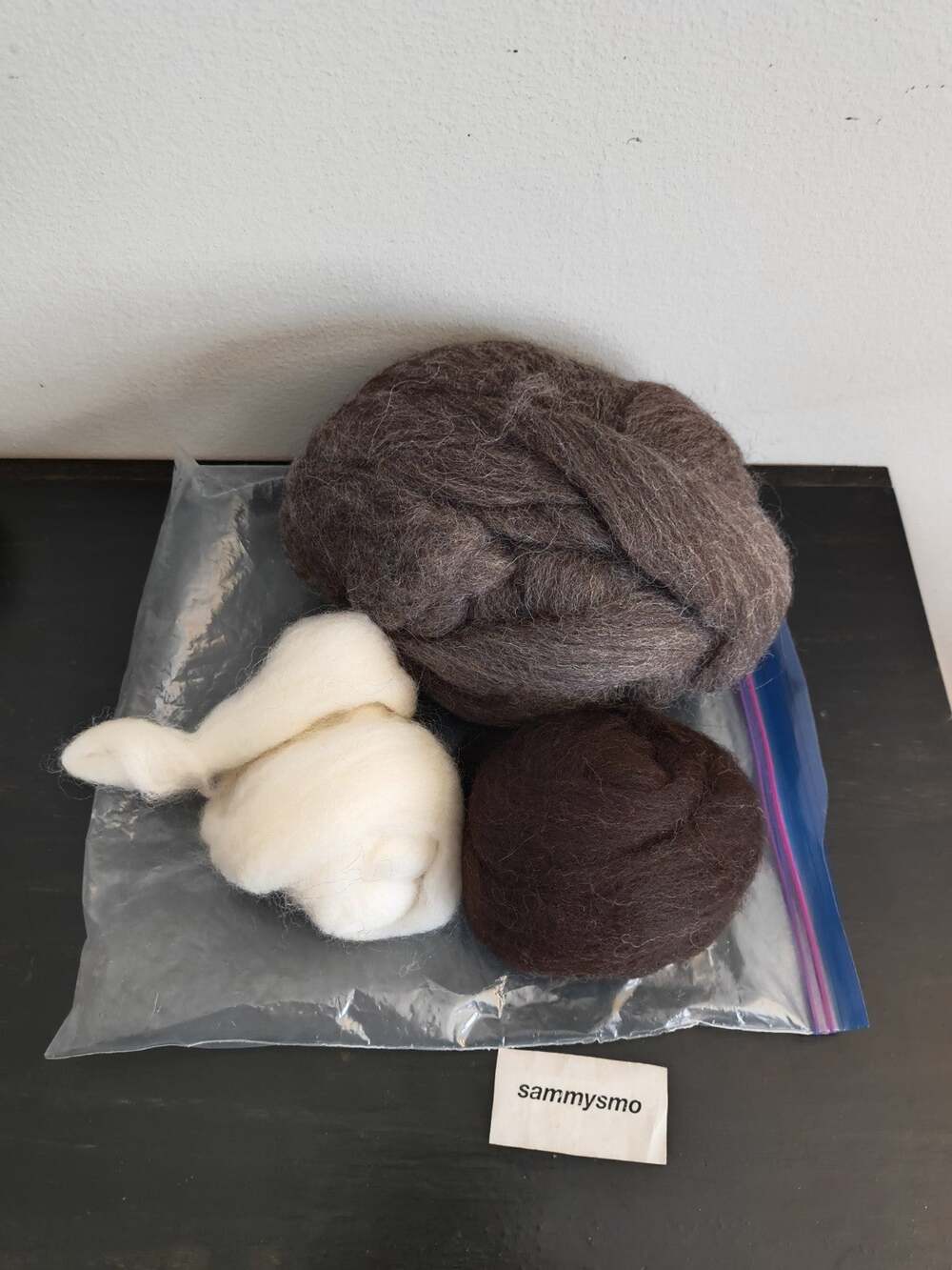 NATURAL UN-DYED MERINO WOOL ROVING - FOR SPINNING, FELTING white black gray 5oz